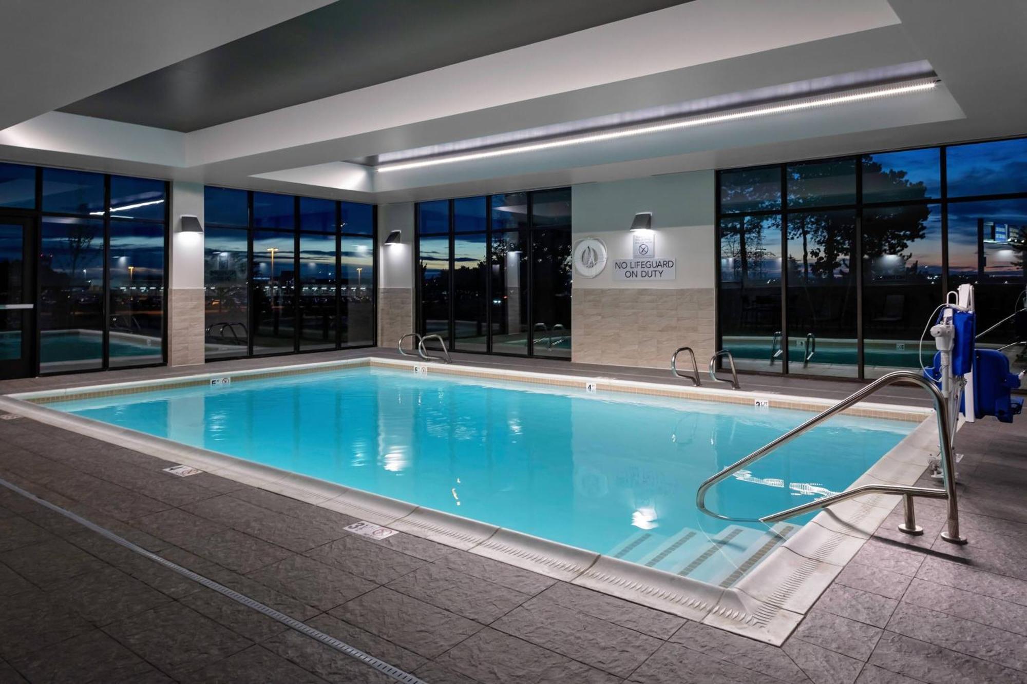 Hotel Courtyard Pasco Tri-Cities Airport Esterno foto